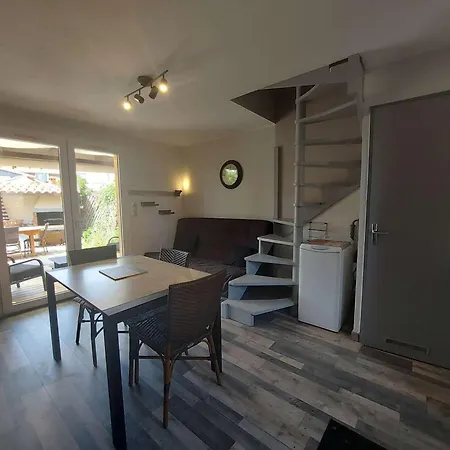Holiday home Maison Climatisee Avec Jardin, Terrasse Et Piscine, Proche Des - - Fr-1-326-693 *