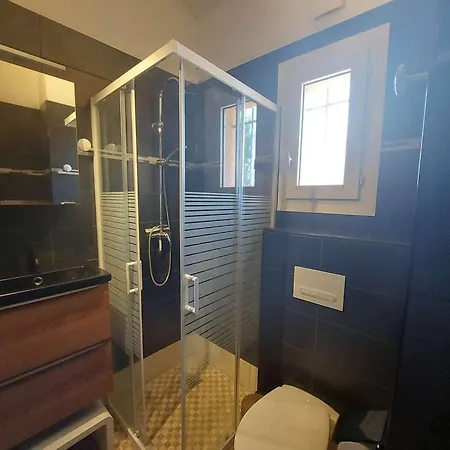 Maison Climatisée Avec Jardin, Terrasse Et Piscine, Proche Des - - Fr-1-326-693 * Marseillan (Herault)