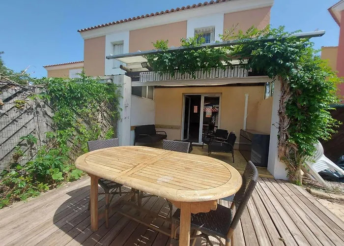 Hébergement de vacances Maison Climatisée Avec Jardin, Terrasse Et Piscine, Proche Des - - Fr-1-326-693