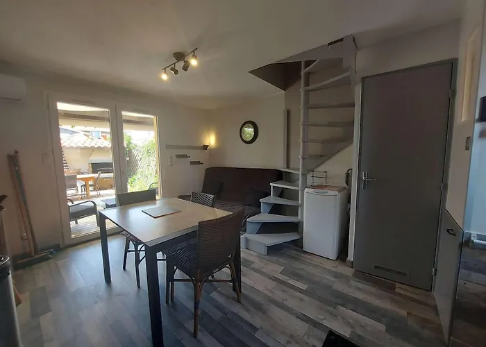 Hébergement de vacances Maison Climatisée Avec Jardin, Terrasse Et Piscine, Proche Des - - Fr-1-326-693 *
